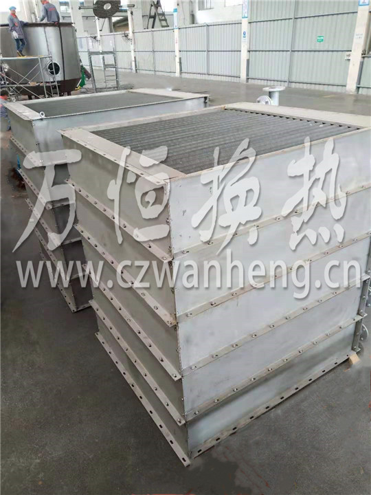 江西南昌XX化工设备有限公司购买两组不锈钢蒸汽换热器