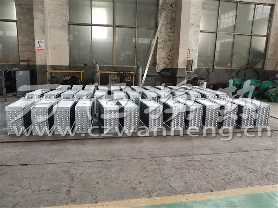 上海XX新材料有限公司购买38台蒸汽换热器