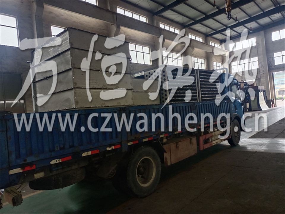 江苏XX冶金材料有限公司购买3组12片不锈钢换热器